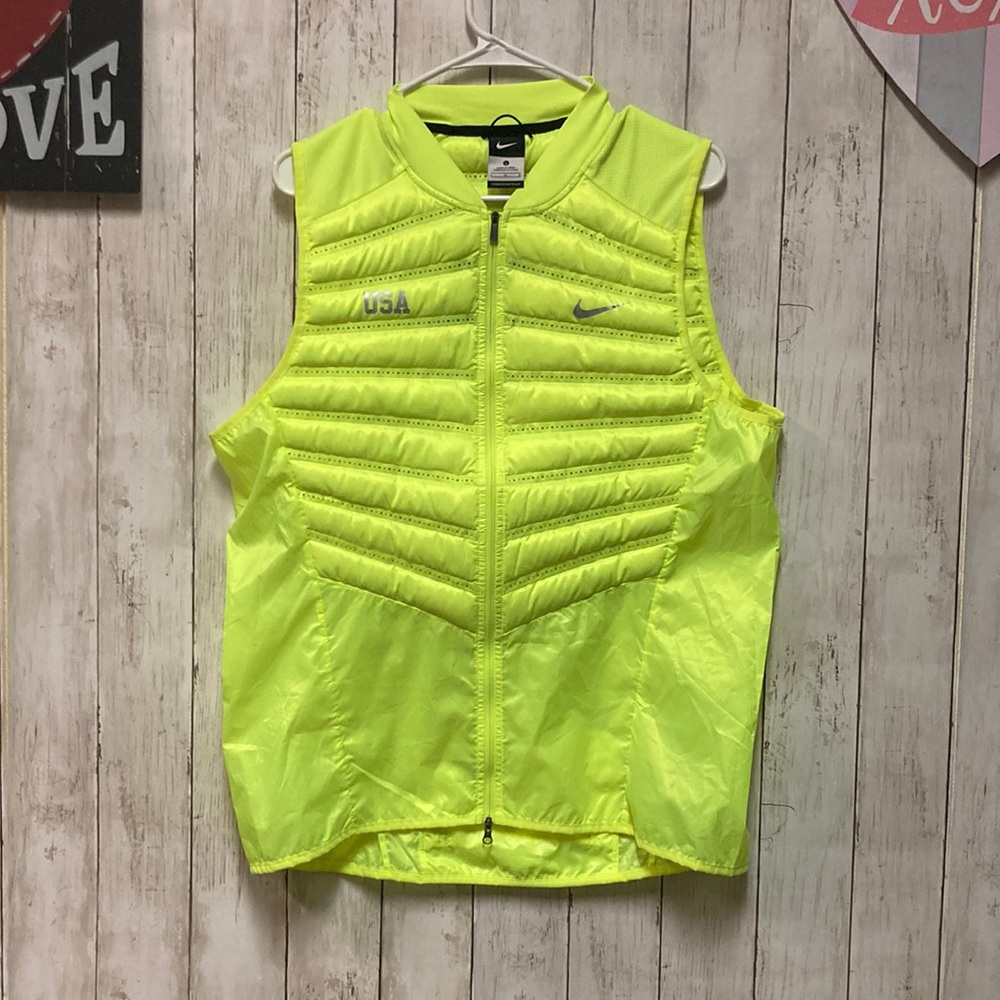 NWT NIKE Aeroloft 800 Men’s Down Running Vest Size Large Volt Green